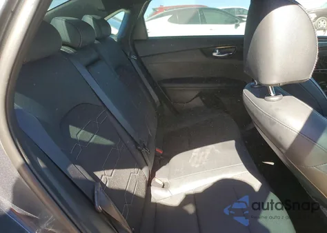 2024 Kia Forte Gt Line z USA, uszkodzony, nr VIN 3KPF54AD9RE714606